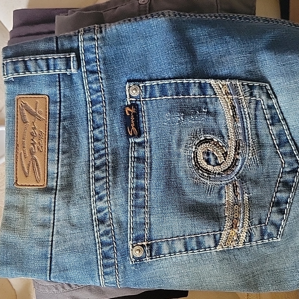 90s 7 bootcut jeans.
